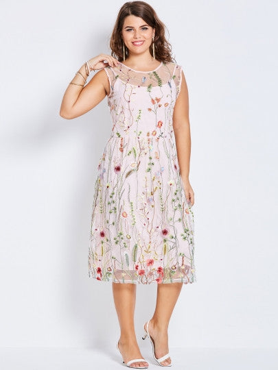 Malibu Vineyard, Embroidery Floral Plus Size Dress - visitors
